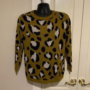 Leopard Print Women’s Sweater Size Medium